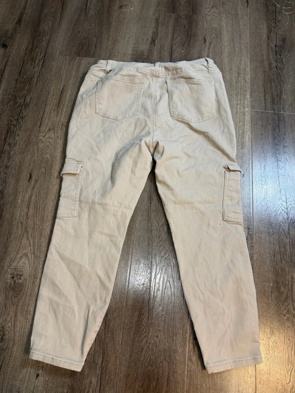 Men's Cargo Pants in Beige - Classic Utility Style